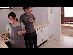  - 初めて彼女が出来たのに…彼女のお母さんに童貞を奪われた　川上ゆう