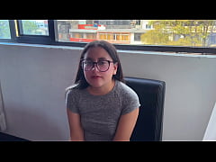  - Follando a la mejor amiga de mi novia mientras ella no está, dejo su coño lleno de leche.