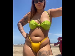  - Hoje eu tô afim de mamar vários na praia