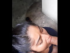  - Estaba lavando ropa y justo llego mi amigo a los tiempos me viene a visitar y a darme mi rica cojida