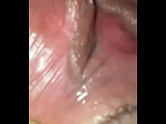  - Mostrando a buceta gostosa da namorada