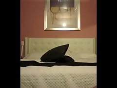  - Cornudo disfruta viendo coger a su mujer