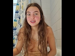  - [Area51FREAK] CAUGHT by my flatmate while giving a SQUIRTING toturial lol