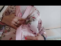  - the alien is back! and does not want to leave my tummy