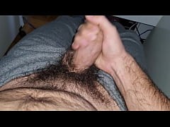 - Dia de bater uma punheta com meu pau peludo