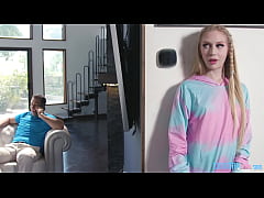  - Kicked Out with Emma Starletto and Will Pounder