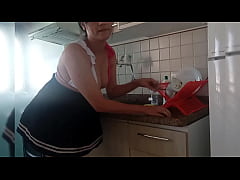  - Lavando lou&ccedil;as