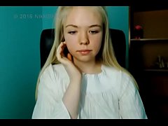  - flashing cute teen