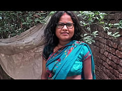  - Desi wife hard-core fuking neighbour boy's outdoor
