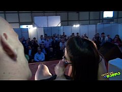  - Julia de Lucía folla en Oporto