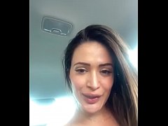  - Sara fun en el coche