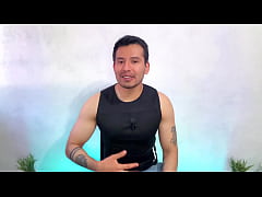  - Cajero del 7eleven dotado penetra a pelo a twink en los pasivos de la tienda en la madrugada! relato sexual