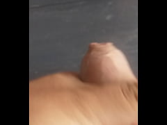  - Me masturbo y largo bien rico mi lechita