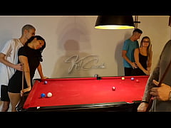  - Apostamos com as meninas na sinuca que quem perdessem teria que pagar um castigo, o delas foi dar pra nós!