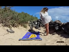  - sexydea doggystyle ON THE BEACH