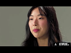  - UP CLOSE - How Women Orgasm With Horny Brunette Elle Lee! SOLO FEMALE MASTURBATION! FULL SCENE