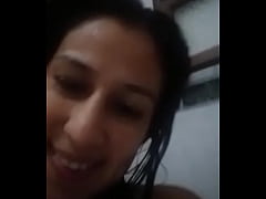  - SexyLily mojadita en la ducha