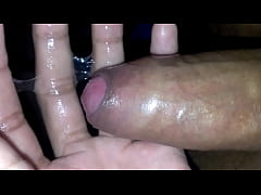  - Pene muy mojado