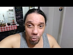  - ENFIANDO O PAU DENTRO DO CU COM VONTADE