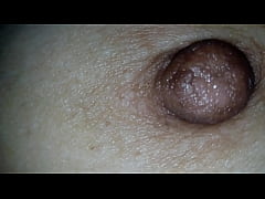  - Las grandes tetas de mi esposa