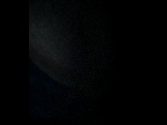  - Caliente, se masturba delicioso.