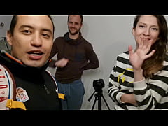  - MAIS UM CORNINHO FELIZ e UMA HOTWIFE SATISFEITA ! VIDEO COMPLETO NO RED