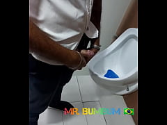  - 5 machos caçando no banheiro e se aventurando sem pudor . DIÁRIO DE BANHEIRÃO (DIA 9) PARTE 1(COMPLETO NO RED E SUBSCRIÇÃO)