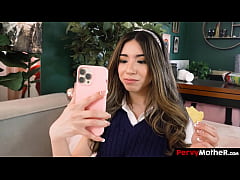  - PervyMother - Angry Milf Reprends her Lazy School Teen Daughter