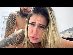  - Falei pra ele que eu não queria da o cu pq sou virgem ! Mais ele colocou no meu cu e sem camisinha e quis gozar dentro . Meu cuzinho estava todo molhado e babado