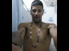  - hetero pauzudo no banho
