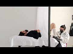  - Doctor que esta haciendo? (Ginecologó pervertido, mira lo que le hizo a la chica)