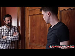  - Hairy DILF Mason Lear walked into Maxx Monroe room and this horny DILF can't help but got horny and start kissing and touching Maxx long hard dick