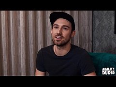  - POV Sex With Straight Guy Trying Dick For The First Time - Reality Dudes