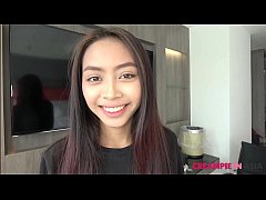  - Petite young Thai girl fucked by big Japan guy