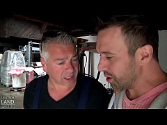  - Sunny Devil möchte in der verarbeitenden Industrie anfangen - also fangen Titus znd Reinhard gleich an