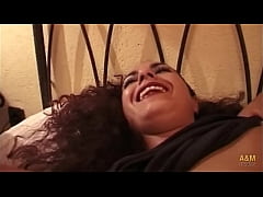  - Mi morenaza preferida, la que puede con todo !!