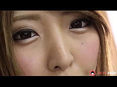  - Miina Minamoto masturbates her shaved pussy