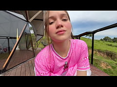  - Antes de irme a entrenar le saco la leche a mi mejor amigo - majoblonde