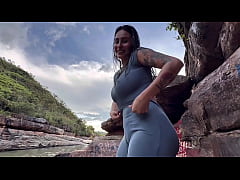  - follando con desconosido por dinero en el rio