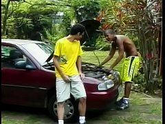  - Smart curly dude Wellington had disconnected spark plugs in advance and came to help his  black-a-vised friend  Lindberg Sisso to fix his car