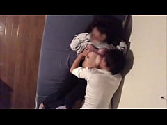  - 付き合って3ヶ月目で初え◯ちしようとドキドキしながらイチャイチャしててお互いに我慢できずに彼女の胸、マンコを優しく触って童貞を卒業しました。