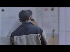  - Mamada en baño público