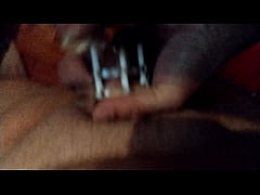  - Comparando mi micropene en castidad con la poronga de Flaco