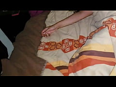  - lamiendo el culo de mi linda y joven madrastra desnuda en cama