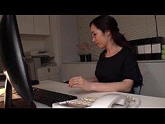  - 美人な上司はド変態　イライラするとムラムラしてしまうドS女部長が、できない部下と会社で自宅で痴女セックス　黒木まり