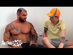  - Pizza Delivery Twink got fucked