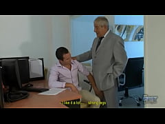  - Argentinos - Jefe Maduro Se Garcha En Su Primer Dia A Empleado