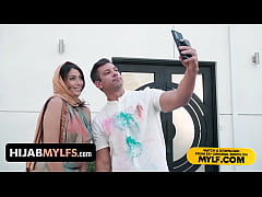  - Lola Pearl Is A Lonely Wife That Seeks Comfort In Her Husband's Best Friend - Hijab MYLFs