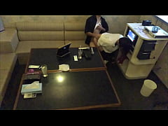  - 【素人】カラオケでお互いにムラムラしてエッチするカップル。