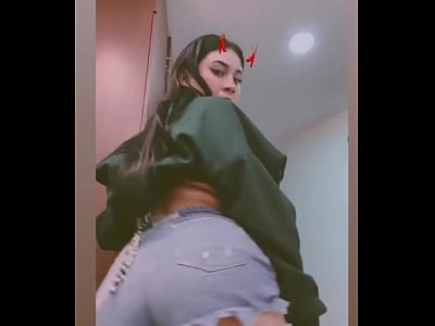 Pelada H moving her ass Guayaquil Ecuador